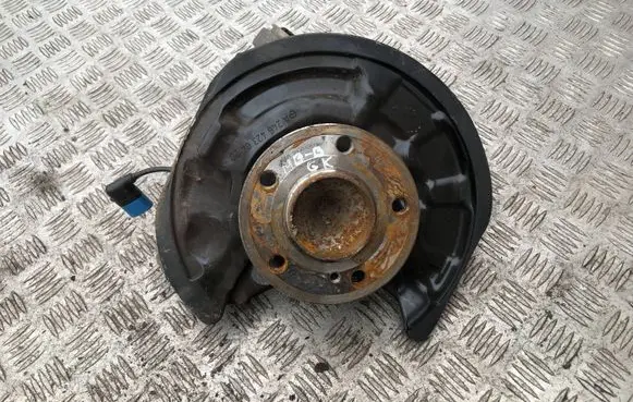 Mercedes-Benz B W246 W242 Rear wheel hub spindle/knuckle A2460306 2460306