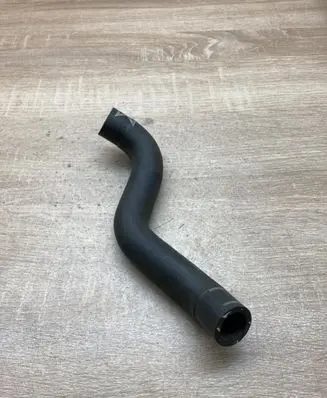 Volkswagen Caddy Tubo flessibile del liquido di raffreddamento del motore 2K0121073A