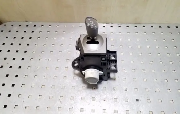 Toyota Prius (XW20) Gear shifter/selector 8945147030 1923002020