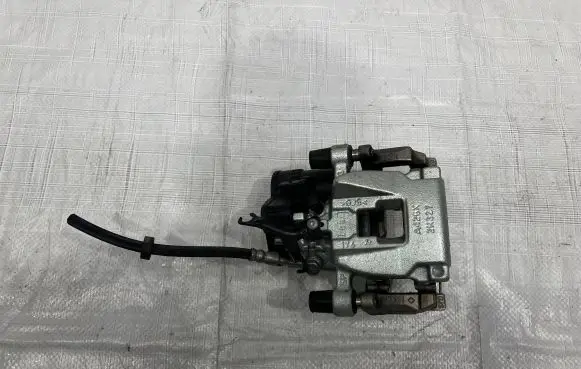Land Rover Discovery 5 Rear brake caliper