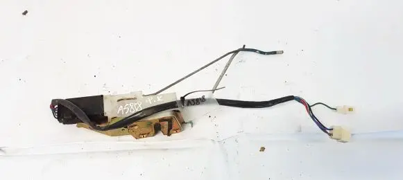 Mazda 323 Front door lock