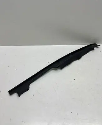 Audi A4 S4 B9 8W Fender end trim 8W0820581