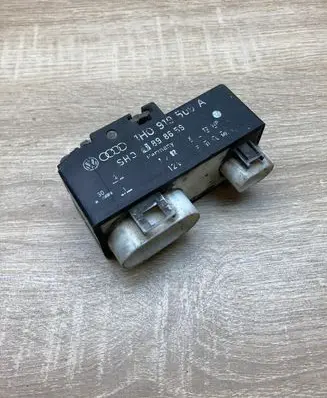 Volkswagen Golf III Coolant fan relay 1H0919506A 898659