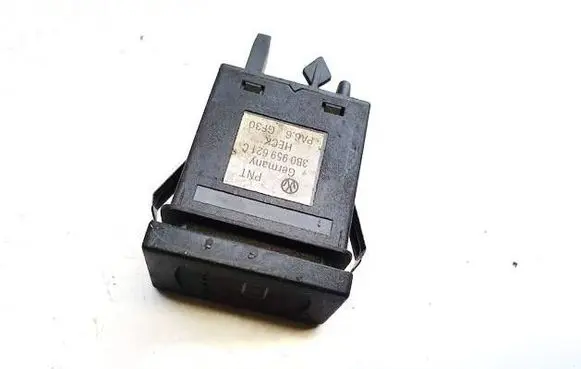 Volkswagen PASSAT B5.5 Windscreen/window heater switch 3b0959621c