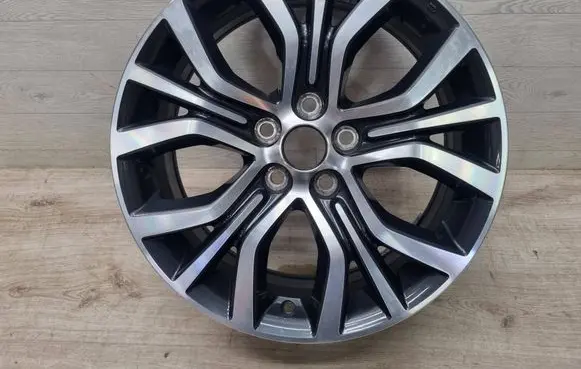 Mitsubishi ASX R18 alloy rim 