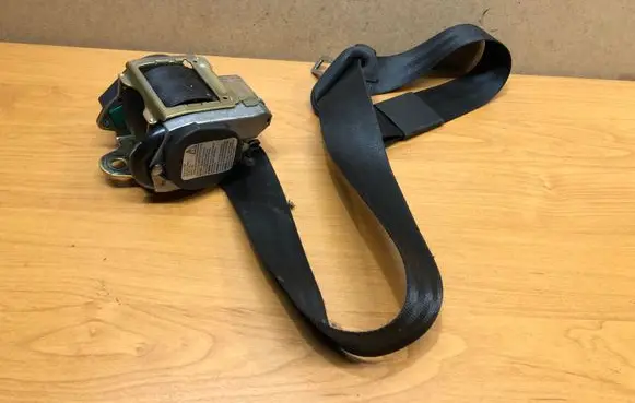Audi A3 S3 8L Front seatbelt 8L3857705A 560559500B