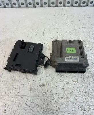 Renault Master III Engine ECU kit and lock set 0281016808 237100801R 237100637R