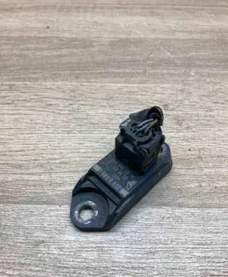 Mercedes-Benz ML W164 Airbag deployment crash/impact sensor 0045423518