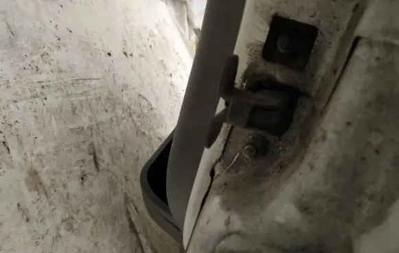 Ford Transit Front door check strap stopper 