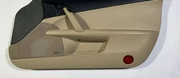 Chevrolet Corvette C6 Front door card panel trim cor-0001