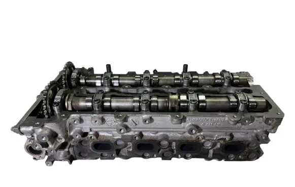 Mercedes-Benz C W204 Engine head R651016 A6510150601TF