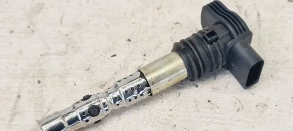 Audi TT Mk1 High voltage ignition coil 06B905115J 11967ESM