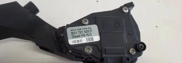 Audi A6 S6 C5 4B Accelerator throttle pedal 8D1721523F 6PV00837603