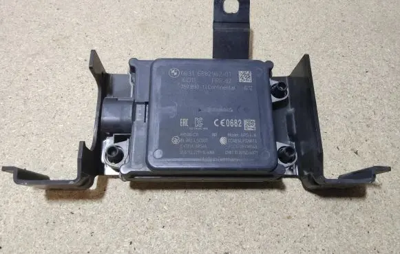 Distronic sensor radar