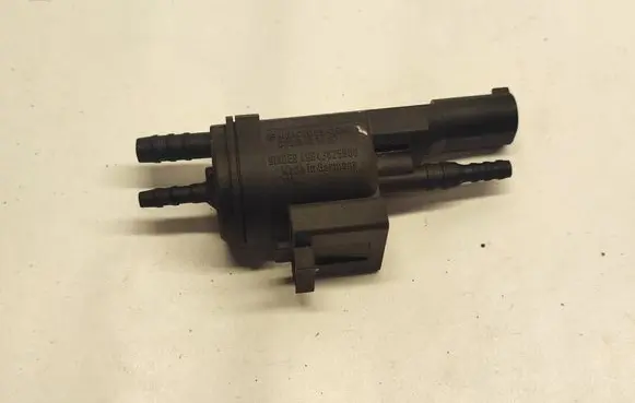 Mercedes-Benz S W221 Turbo solenoid valve 0025401497