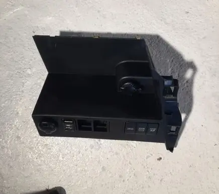 Toyota RAV 4 (XA40) Other dashboard part 5543342070