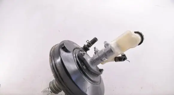 Toyota Yaris Brake booster 472000D540
