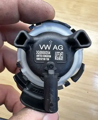Volkswagen PASSAT B8 Airbag deployment crash/impact sensor 3Q0959354
