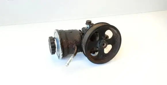 Toyota Corolla Verso AR10 Power steering pump