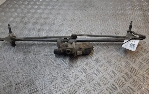 Land Rover Discovery 3 - LR3 Front wiper linkage and motor 9501242