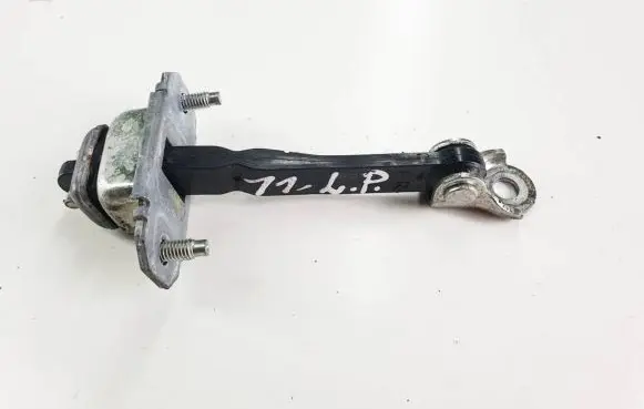 Subaru Impreza III Front door check strap stopper