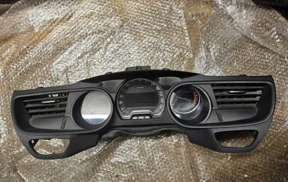 Citroen C5 Speedometer (instrument cluster) 9666330580 33204420121129
