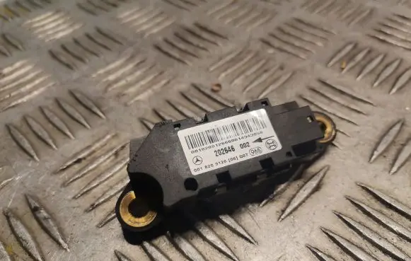 Mercedes-Benz CLK A209 C209 Airbag deployment crash/impact sensor 0018209126