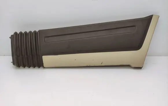 Volvo 740 Rear bumper corner part panel trim 112502RH