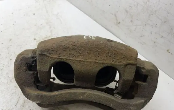 Nissan Qashqai Front brake caliper