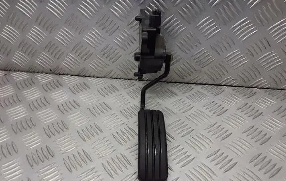 Renault Modus Accelerator throttle pedal 8200139319