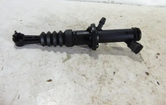 Renault Megane III Clutch slave cylinder 306100018R