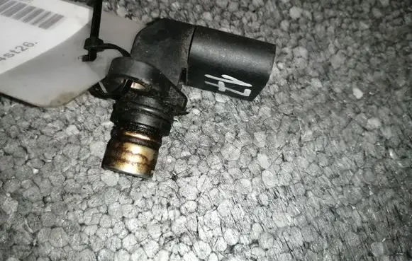 Volkswagen Golf IV Crankshaft speed sensor 0232103019