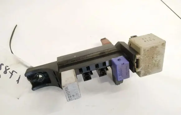Toyota Avensis T250 Fuse box set 8198005040 81980-05040
