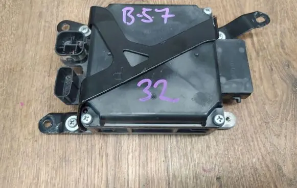 Lexus IS III XE30 Engine control unit/module