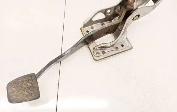 Toyota Avensis T250 Brake pedal 16094A02