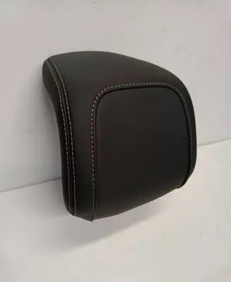 Peugeot 3008 II Rear seat headrest
