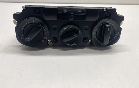 Volkswagen Golf V Climate control unit