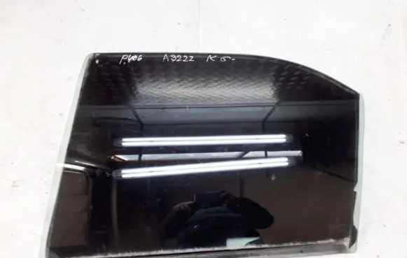 Peugeot 406 Rear door window glass