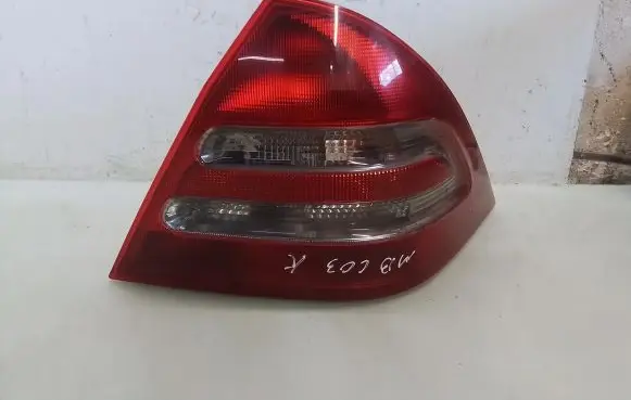 Mercedes-Benz C W203 Rear/tail lights