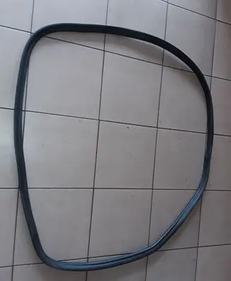 BMW M5 F90 Rear door rubber seal (on body) 7381326