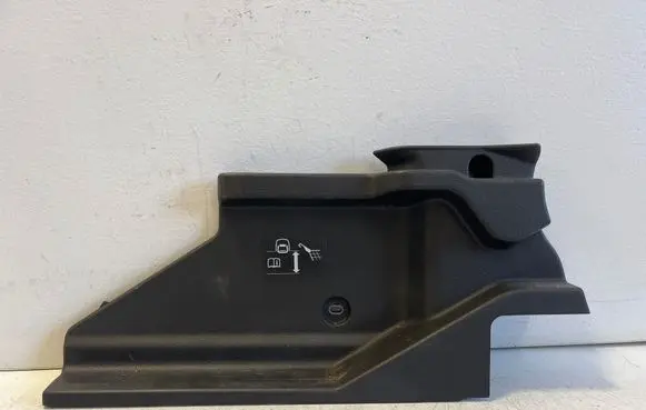 Audi Q2 - Parcel shelf load cover mount bracket 81A863423