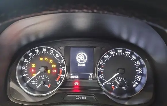 Skoda Fabia Mk3 (NJ) Speedometer (instrument cluster) 6V0920741 IMPRK1531048