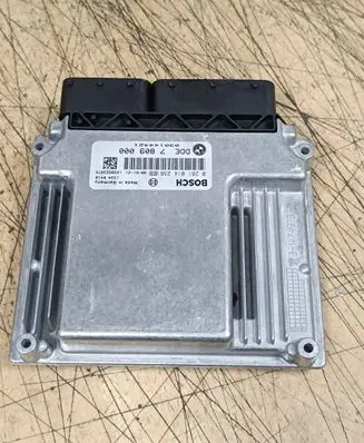 BMW 5 E60 E61 Engine control unit/module DDE7809000 0281014238