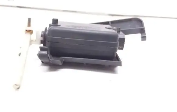 Renault Megane II Central locking motor 7700838340 C190601