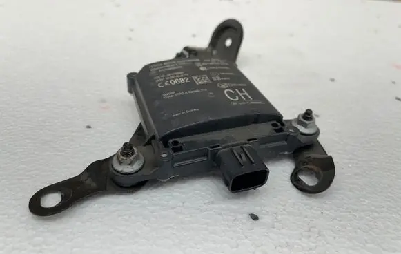 Toyota C-HR I Blind spot module 88162F4010
