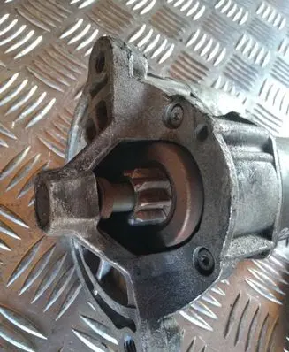 Peugeot 406 Starter motor