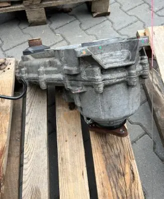 BMW X5 E70 Gearbox transfer box case 7619178