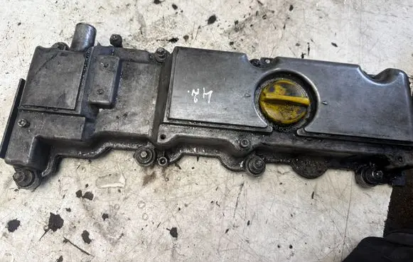 Opel Astra G Rocker cam cover 0073485
