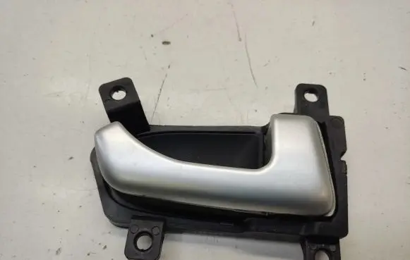 KIA Sportage Front door interior handle 826203U000