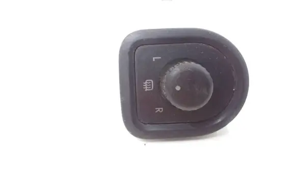 Volkswagen Transporter - Caravelle T5 Wing mirror switch 7E1959565A